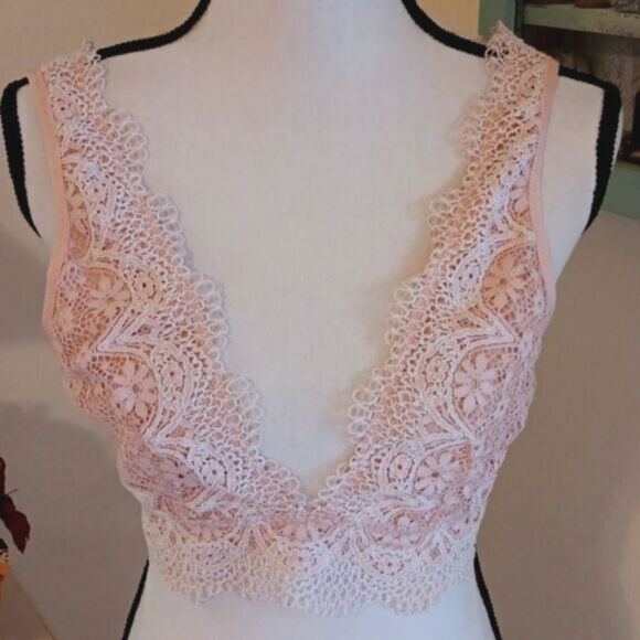 Victoria's Secret Bralette - Picture 1 of 9